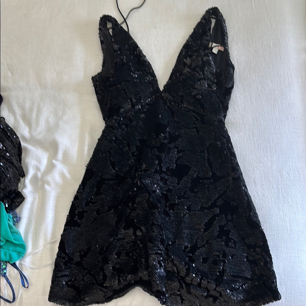 Gianni Bini Black Sleeveless V-neck A-line Dress